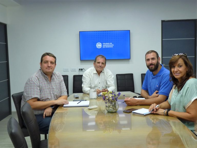 Autoridades del Colegio de Agrimensura de Mendoza, Javier Oyhenart y Jorge Sesto