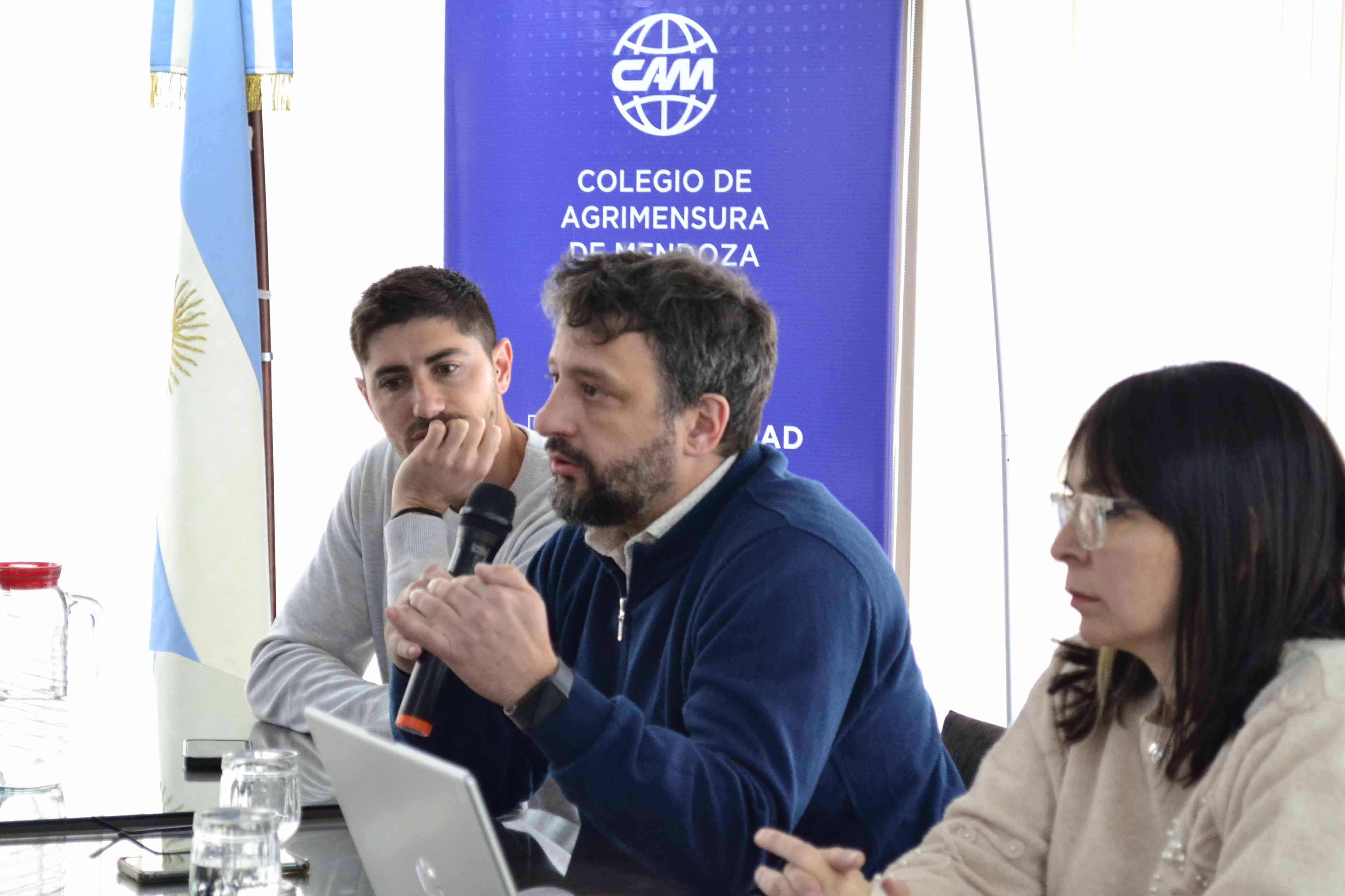 Todas las acciones del CAM en el marco de la puesta en funcionamiento de la nueva carga y firma de planos de mensura digitales