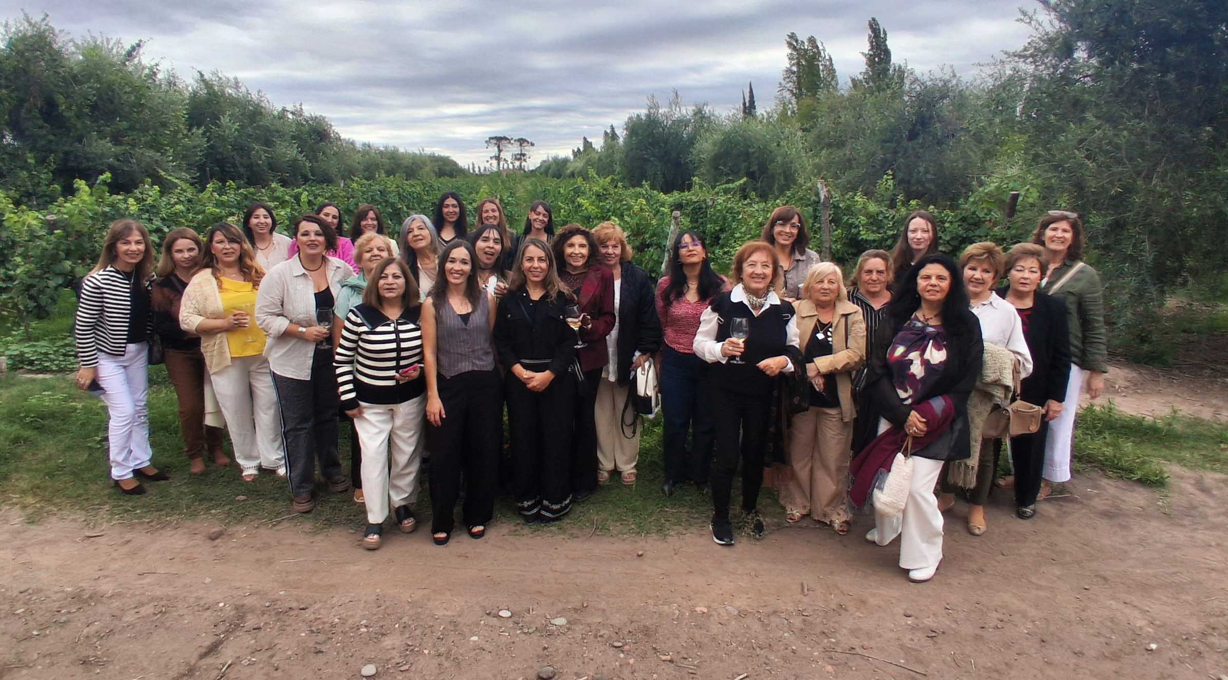 Conmemoramos el Día de la Mujer de la Agrimensura con un encuentro en Bodega Atilio Avena